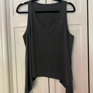 Lululemon tank!